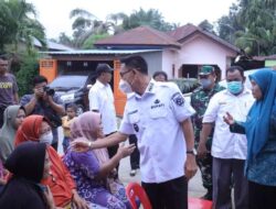 Pemkab Labusel berikan bantuan terhadap korban angin puting beliung