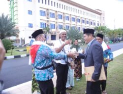 Wabup Labusel temui jamaah Haji Labusel diruangan hotel