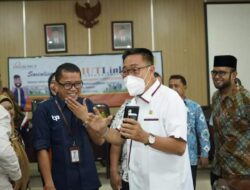 Bupati Labusel buka sosialisasi Sumut link