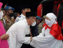 Bupati Labusel sambut kedatangan jamaah haji asal Labuhanbatu Selatan