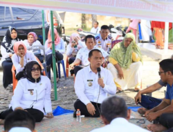 Bupati Labuhanbatu dan wakilnya jumpai, berdiskusi dan mendengarkan keluh kesah dan aspirasi masyarakat Pulo Padang