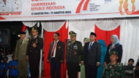 Pemkab Labuhanbatu ikuti Upacara Penetapan Waktu (Taptu),dan Pawai Obor dalam Rangka menyambut HUT RI yang berlangsung di depan Rumah Dinas Ketua DPRD Kabupaten Labuhanbatu