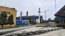 Pembersihan Parit di Dusun Bakaranbatu, Maju Hasiholan Sibarani S.H Gandeng Pabrik Aek Nabara Selatan PT Perkebunan Nusantara IV Regional 1