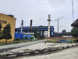 Pembersihan Parit di Dusun Bakaranbatu, Maju Hasiholan Sibarani S.H Gandeng Pabrik Aek Nabara Selatan PT Perkebunan Nusantara IV Regional 1